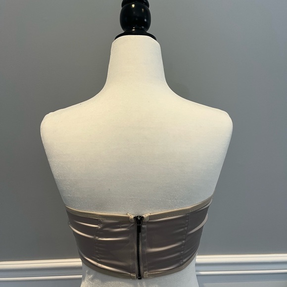 Garage bustier champagne colour size xs zipper in back new never worn - Picture 2 of 4